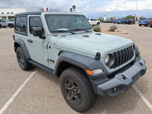 Used 2024 Jeep Wrangler Sport AWD/4WD image 7