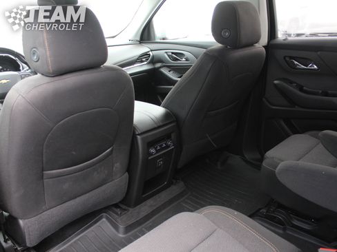 Used 2019 Chevrolet Traverse LT w/ LPO, Floor Liner Package image 21