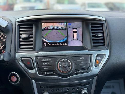 Used 2017 Nissan Pathfinder SL image 42