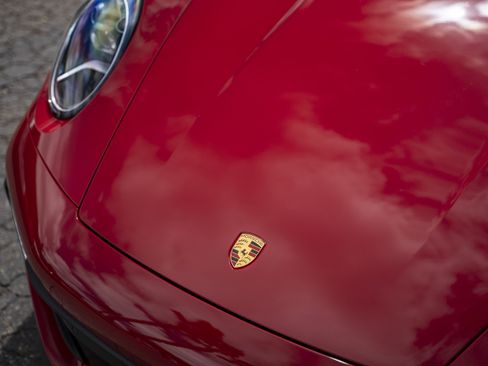 Used 2023 Porsche 911 Carrera 4S image 17