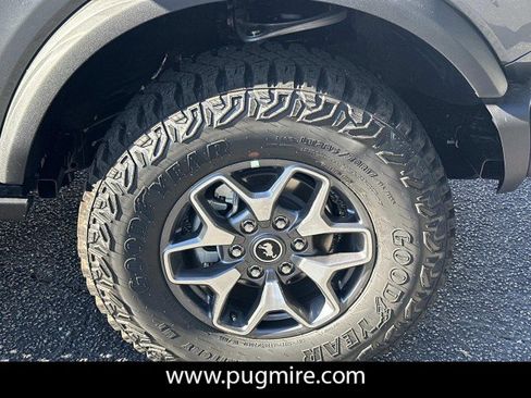 New 2025 Ford Bronco Badlands image 12