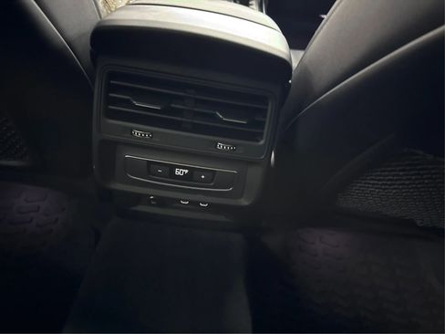 Used 2022 Audi Q7 3.0T Premium image 33