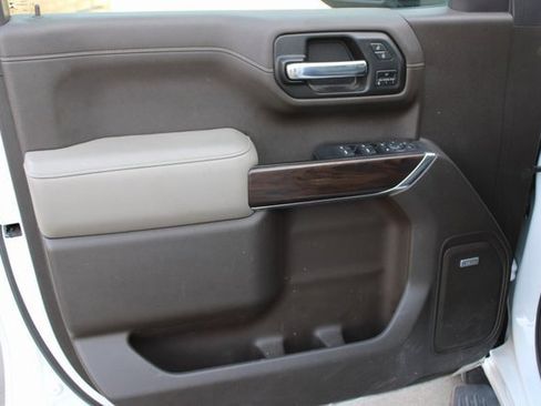 Used 2021 GMC Sierra 1500 SLT image 19