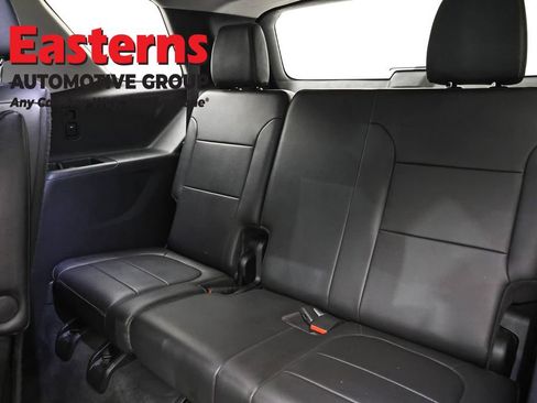 Used 2021 Chevrolet Traverse RS AWD/4WD image 28