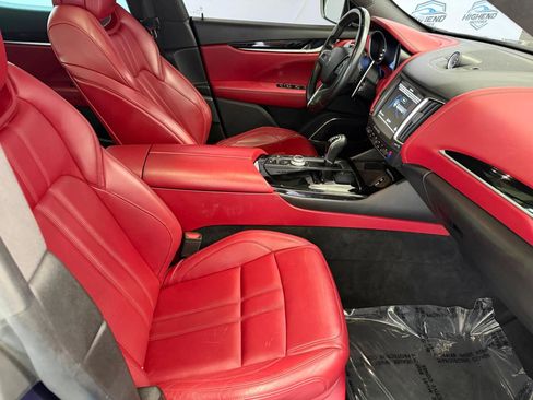 Used 2018 Maserati Levante S GranSport AWD/4WD image 26