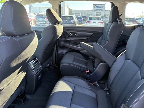 Used 2024 Subaru Ascent Premium w/ Convenience Package image 13