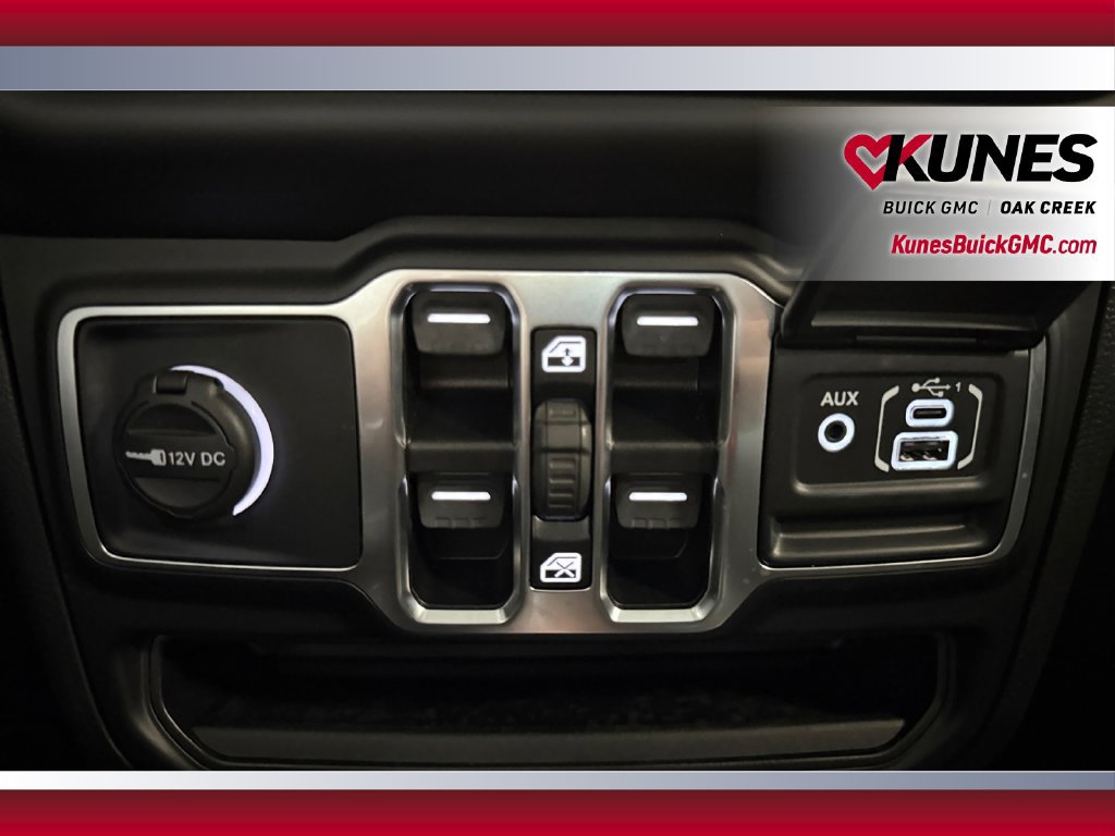 Used 2021 Jeep Gladiator Sport AWD/4WD image 29