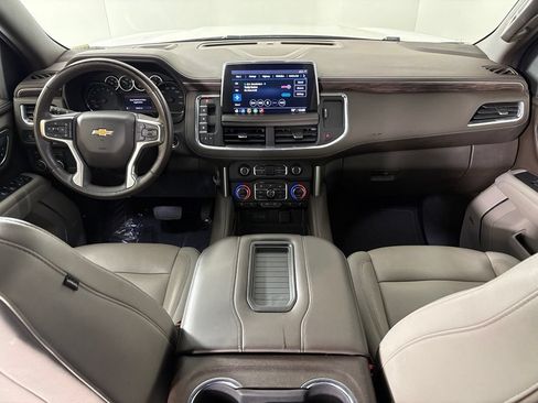 Used 2021 Chevrolet Suburban LT w/ Luxury Package AWD/4WD image 34