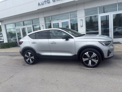 Used 2023 Volvo C40 P8 Recharge Plus AWD/4WD image 2