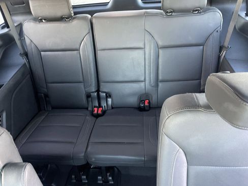 Used 2022 Chevrolet Tahoe Z71 image 27