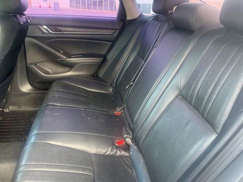 Used 2018 Honda Accord EX-L image 8
