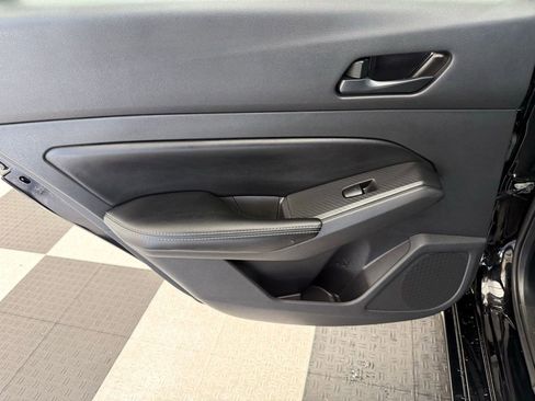 Used 2025 Nissan Altima 2.5 SV image 17