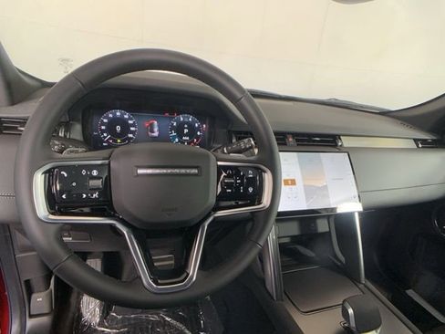 New 2025 Land Rover Discovery Sport Dynamic SE image 43