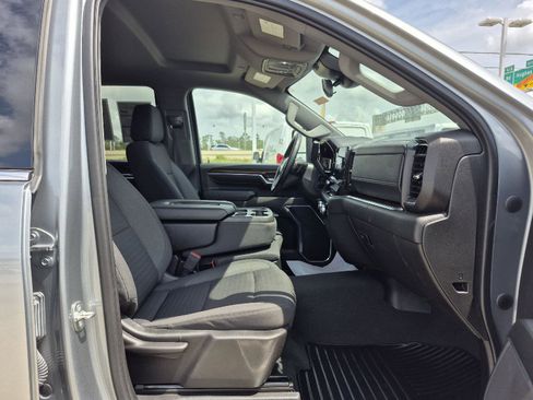 Used 2024 GMC Sierra 2500 SLE w/ SLE Value Package; image 14