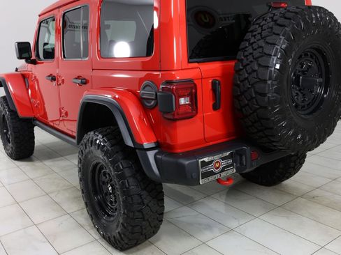 Used 2025 Jeep Wrangler Unlimited Rubicon AWD/4WD image 45