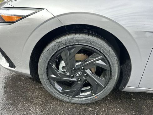 New 2026 Hyundai Elantra SEL Sport image 17