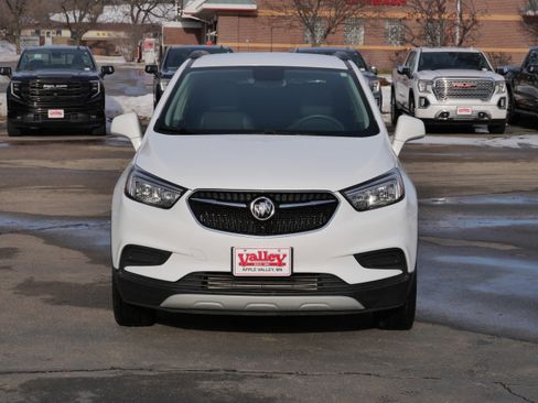 Used 2022 Buick Encore Preferred w/ Safety Package image 2