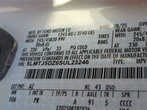 Certified 2022 Lincoln Nautilus Reserve w/ Equipment Group 201A image 30