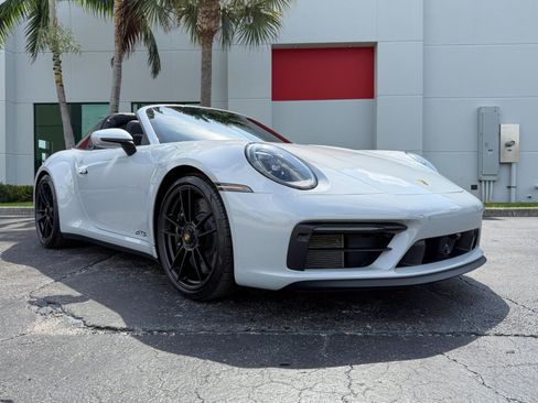 Used 2024 Porsche 911 Targa 4 GTS AWD/4WD image 3
