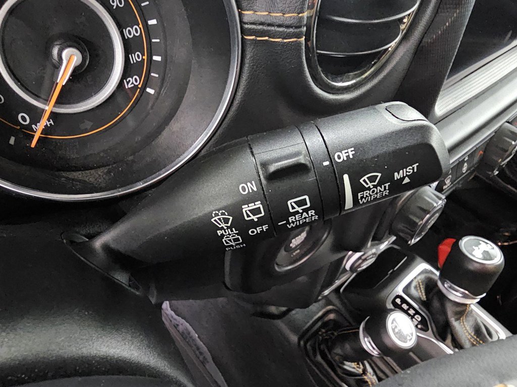 Used 2021 Jeep Wrangler Unlimited Sahara AWD/4WD image 35