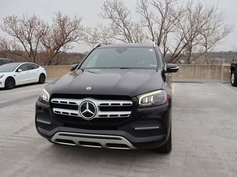 Used 2020 Mercedes-Benz GLS 450 4MATIC image 2