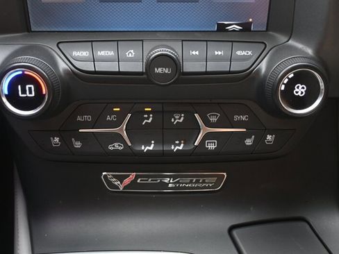 Used 2014 Chevrolet Corvette Stingray Convertible RWD image 41