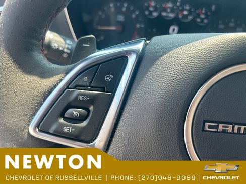Used 2018 Chevrolet Camaro ZL1 RWD image 13