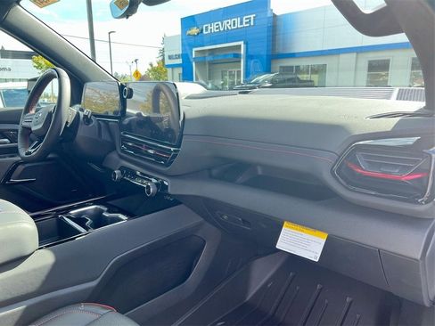 New 2024 Chevrolet Silverado EV RST image 21