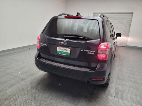 Used 2016 Subaru Forester 2.5i Premium w/ All-Weather Package AWD/4WD image 7