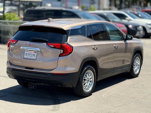 Used 2018 GMC Terrain SLE FWD image 18
