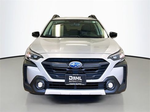 New 2025 Subaru Outback Limited image 2