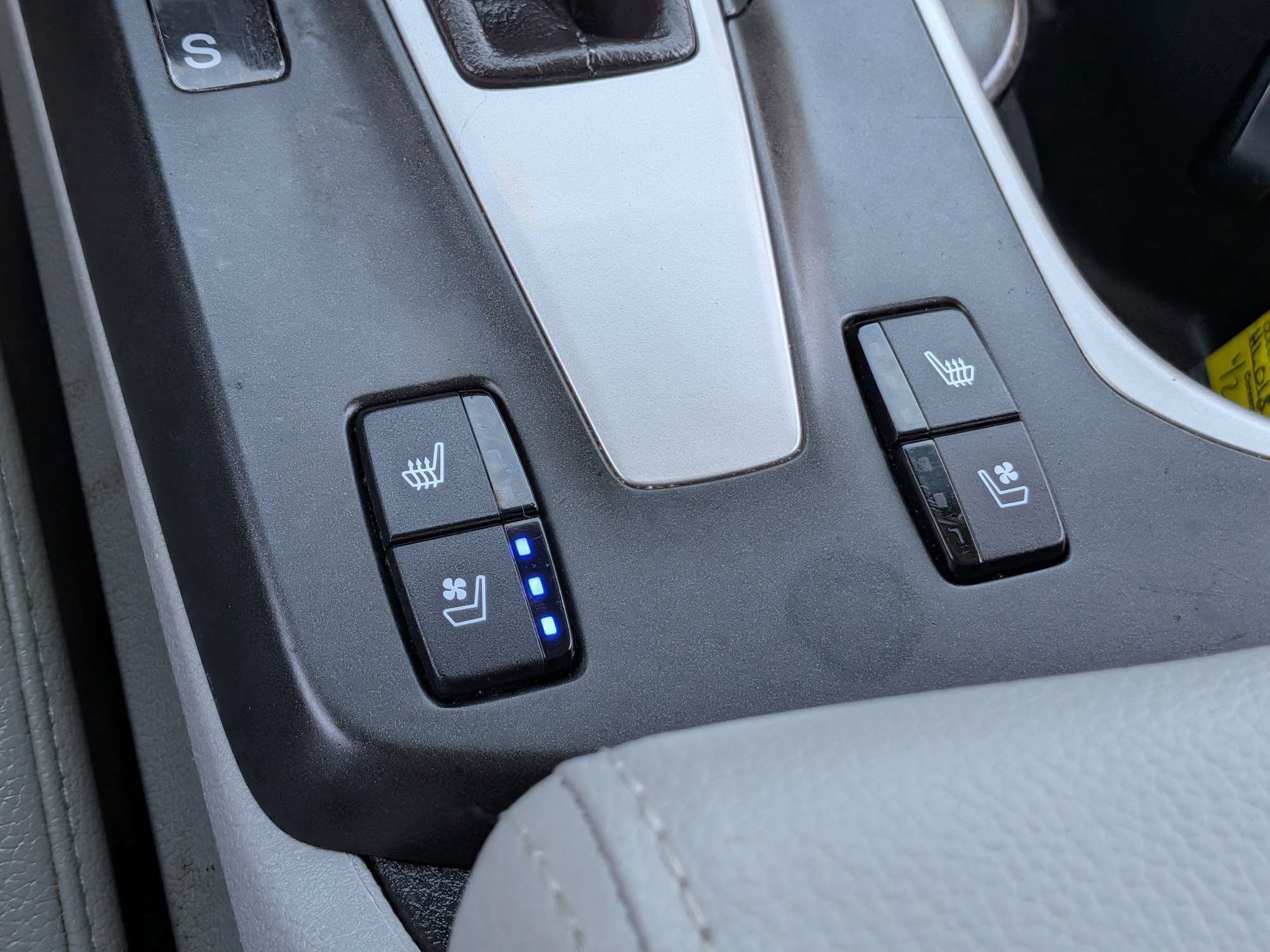 Used 2017 Acura RDX w/ Advance Package FWD image 25