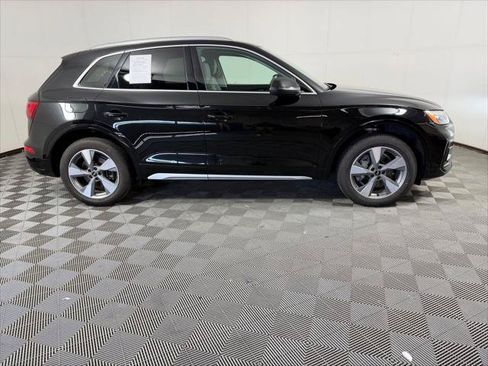 Certified 2022 Audi Q5 2.0T Premium Plus AWD/4WD image 8