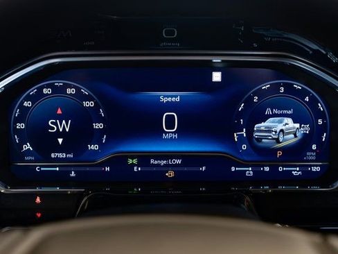 Used 2022 Chevrolet Silverado 1500 RST w/ Convenience Package II image 17