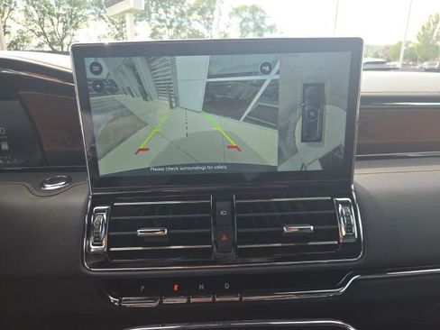 Certified 2024 Lincoln Navigator Black Label AWD/4WD image 40