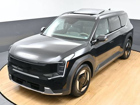 Used 2024 Kia EV9 Wind AWD/4WD image 44