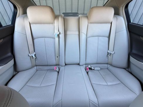 Used 2010 INFINITI G37 x Sedan w/ Premium Pkg AWD/4WD image 19
