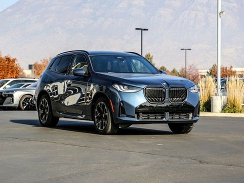 Used 2026 BMW X3 xDrive30 w/ Premium Package image 7