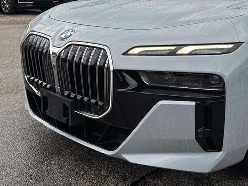 Certified 2023 BMW 760i xDrive AWD/4WD image 10