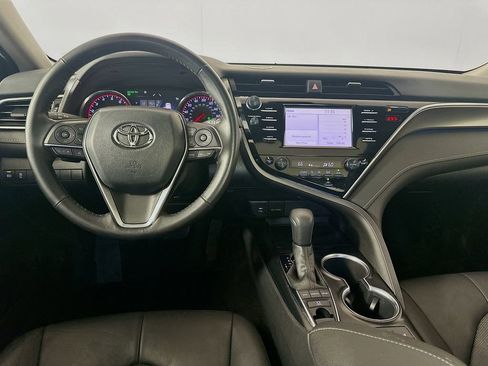 Used 2018 Toyota Camry XSE image 22
