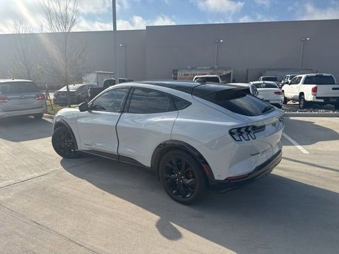 Used 2021 Ford Mustang Mach-E Premium image 4