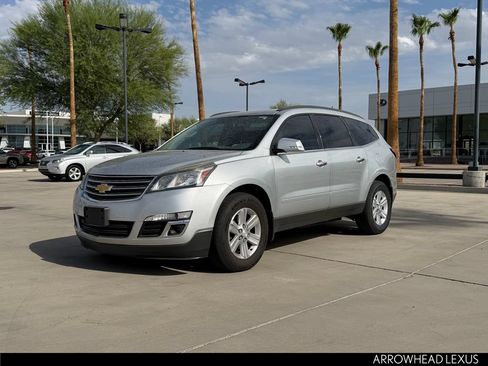 Used 2014 Chevrolet Traverse LT AWD/4WD image 2