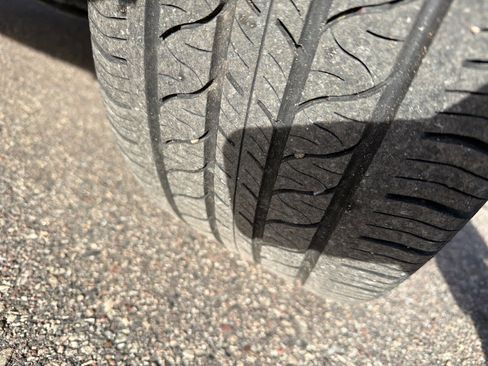 Used 2023 Volvo XC40 Recharge Plus w/ Protection Package Premier image 10