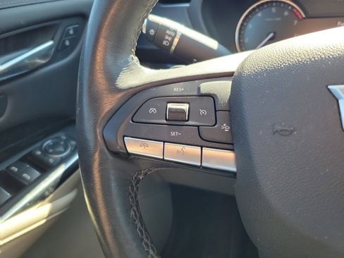 Used 2021 Cadillac XT4 Premium Luxury image 24