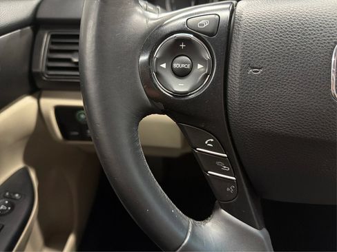 Used 2015 Honda Accord EX-L image 24