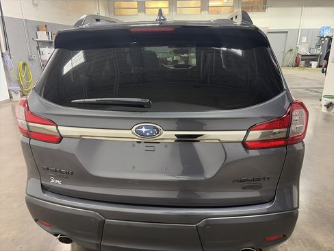 Used 2022 Subaru Ascent Onyx Edition AWD/4WD image 4