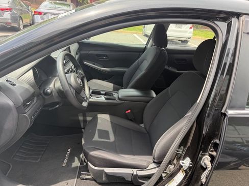 Used 2024 Nissan Sentra S FWD image 4