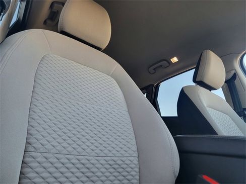 Certified 2020 Ford Escape SE image 17