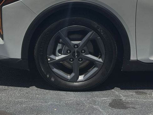 Used 2025 Kia K4 FWD image 30