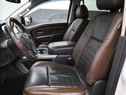 Used 2017 Nissan Titan Platinum Reserve image 10